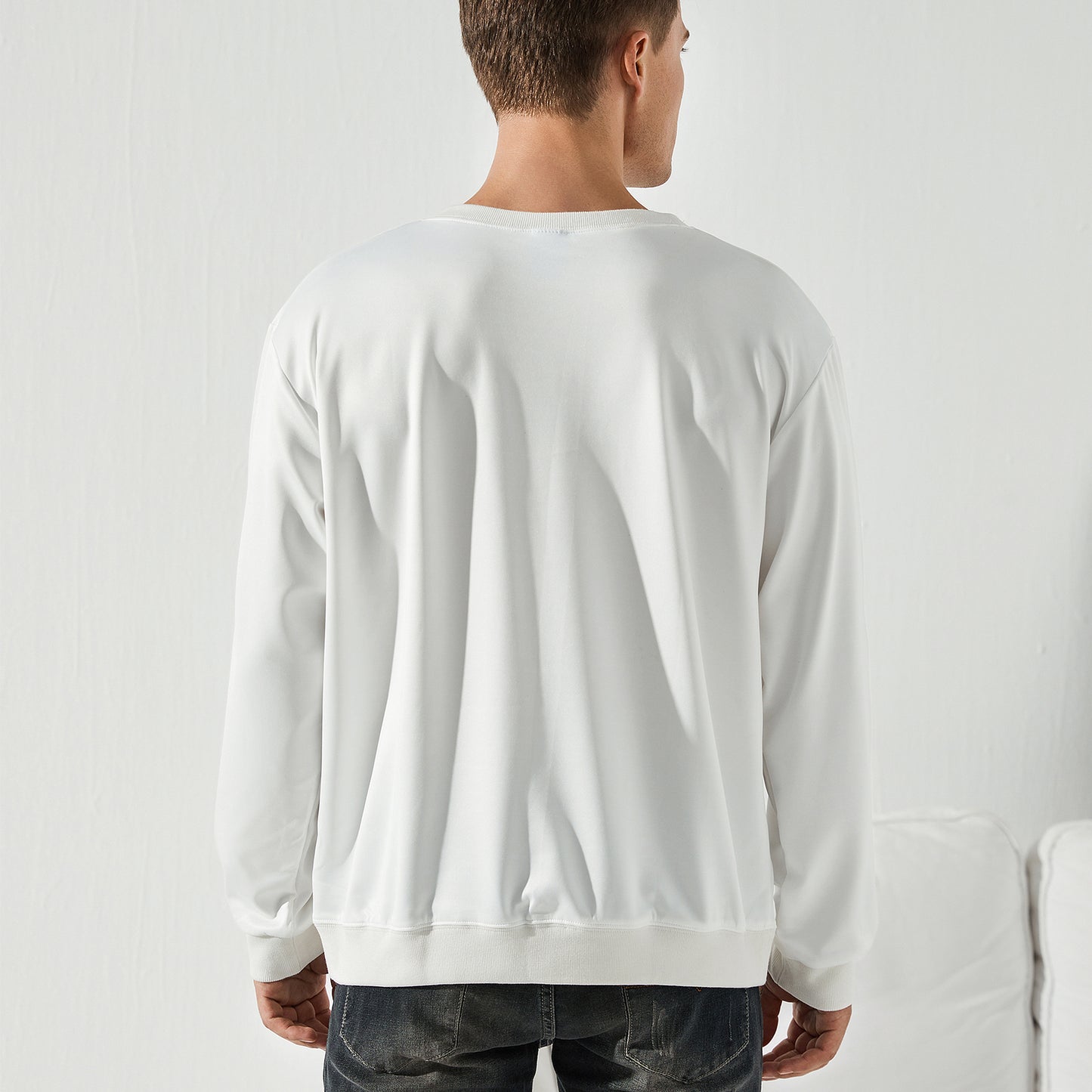 Round neck thread sweater (male)